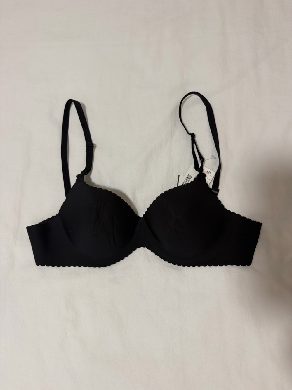 NWT Black scalloped bra